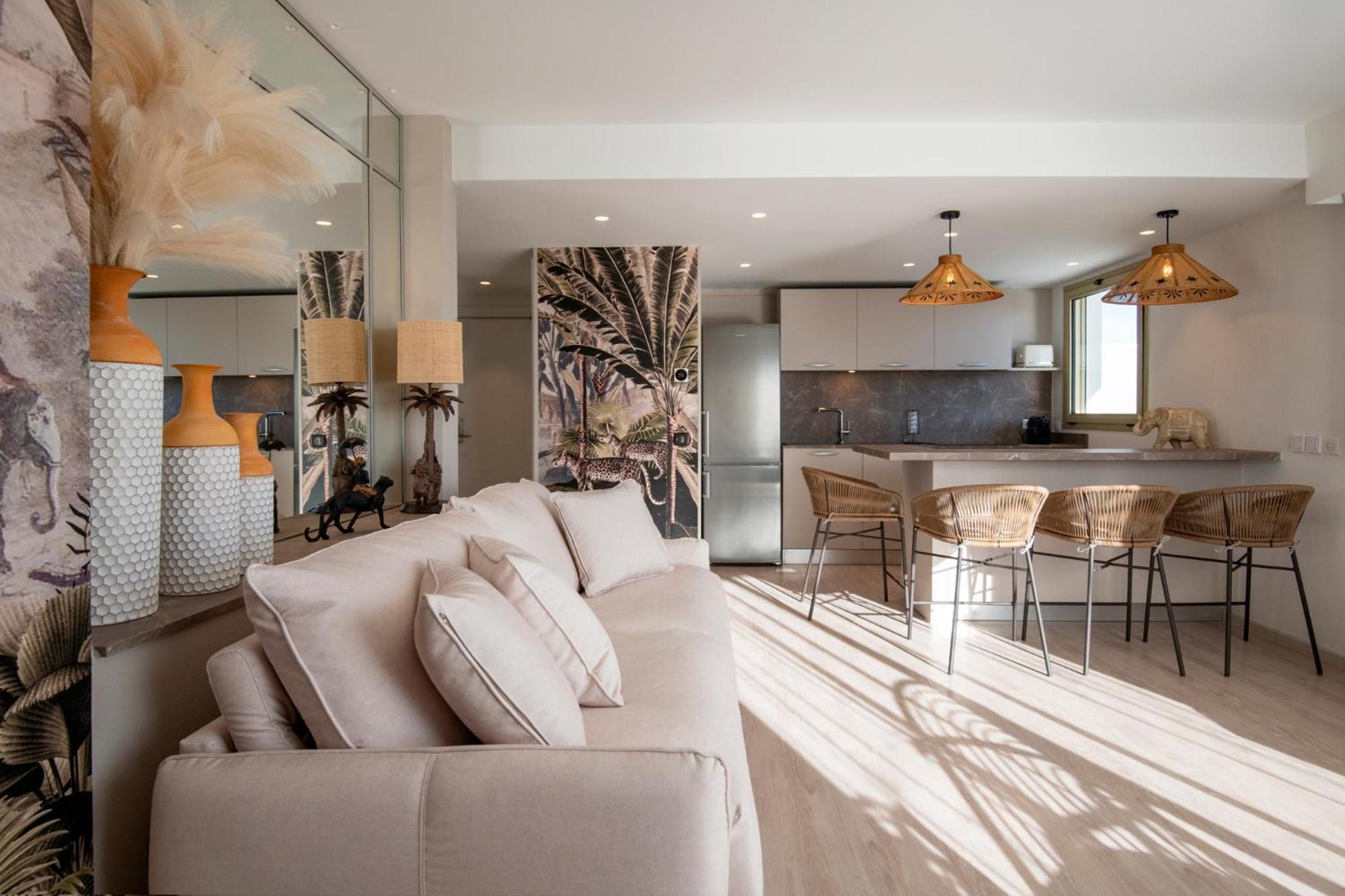Residence Hoteliere Chambord Au Coeur De Menton - Entierement Renovee ภายนอก รูปภาพ