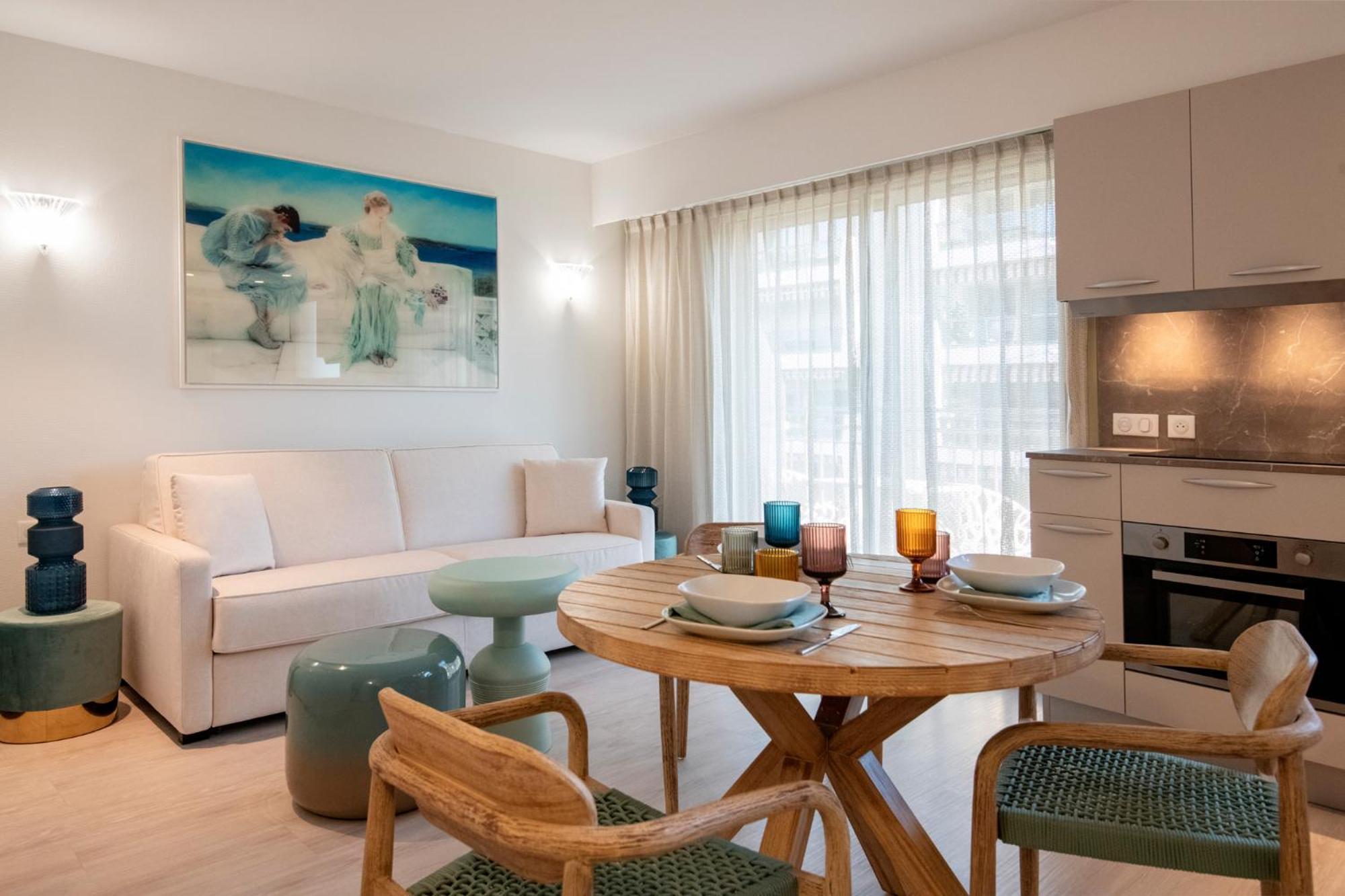 Residence Hoteliere Chambord Au Coeur De Menton - Entierement Renovee ภายนอก รูปภาพ