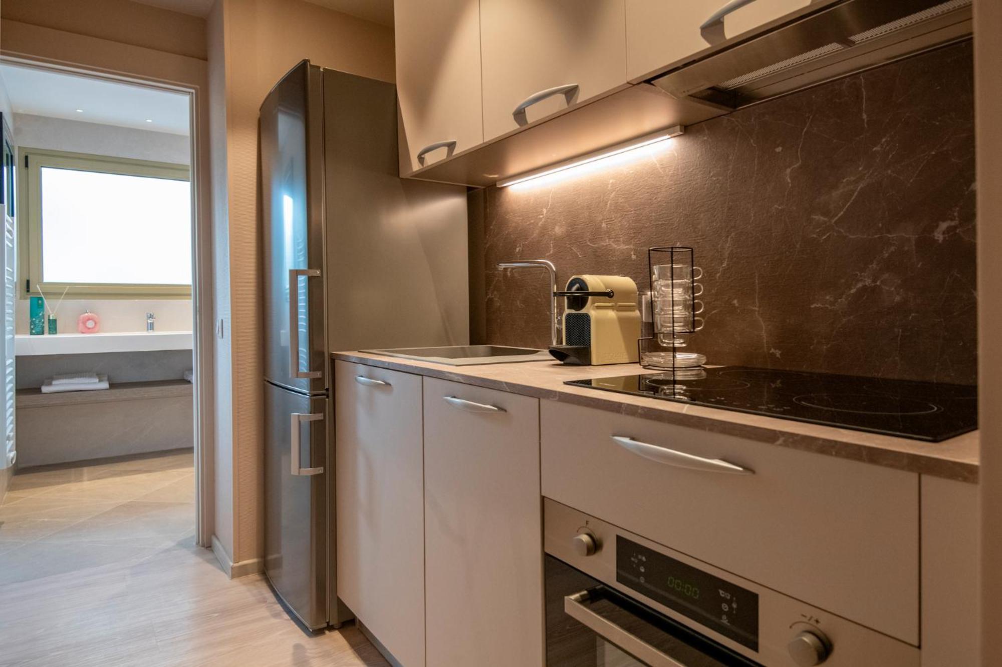 Residence Hoteliere Chambord Au Coeur De Menton - Entierement Renovee ภายนอก รูปภาพ