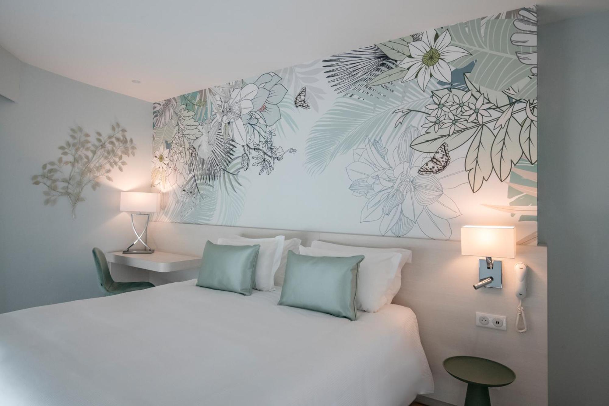 Residence Hoteliere Chambord Au Coeur De Menton - Entierement Renovee ภายนอก รูปภาพ