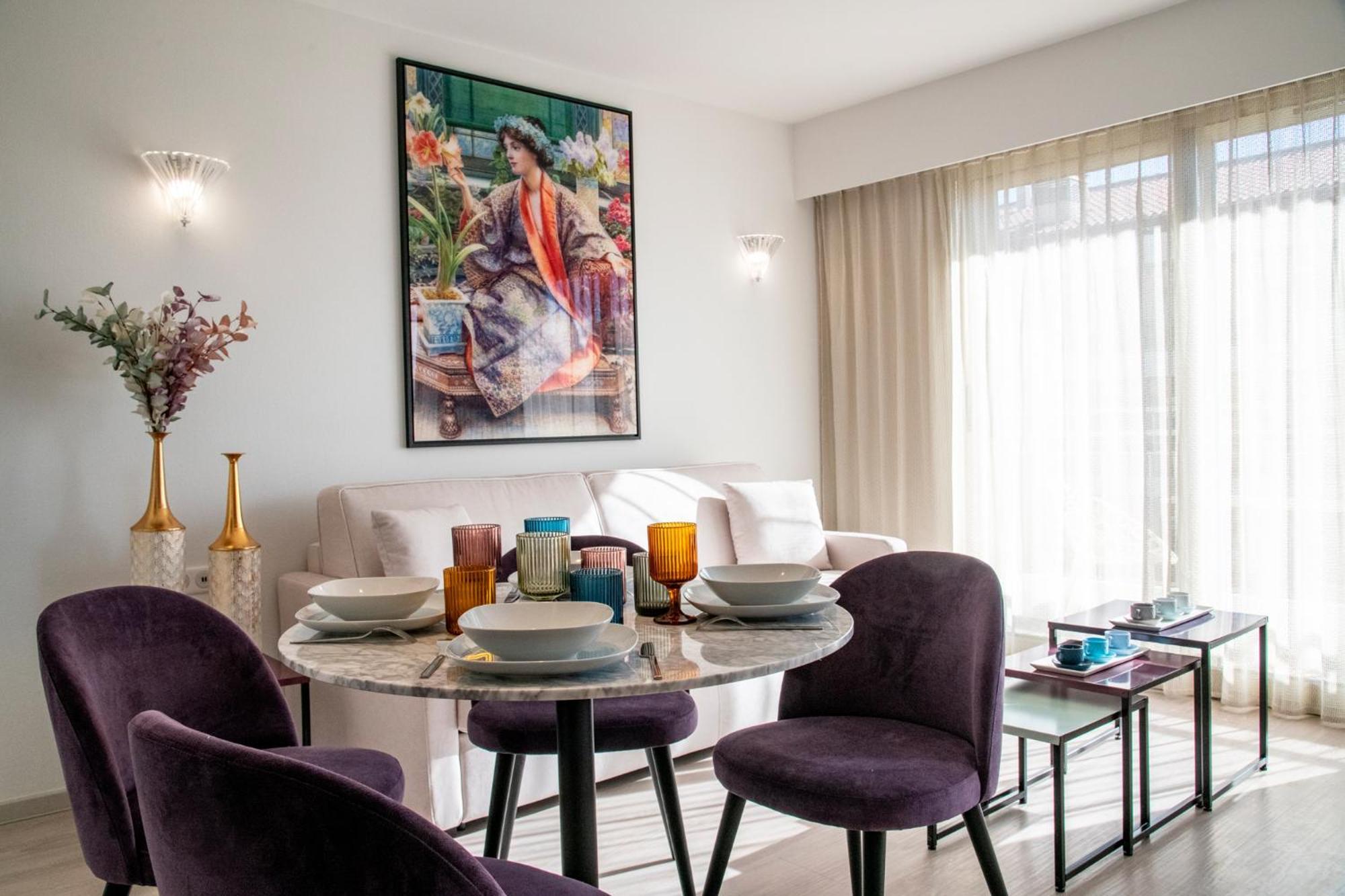Residence Hoteliere Chambord Au Coeur De Menton - Entierement Renovee ภายนอก รูปภาพ