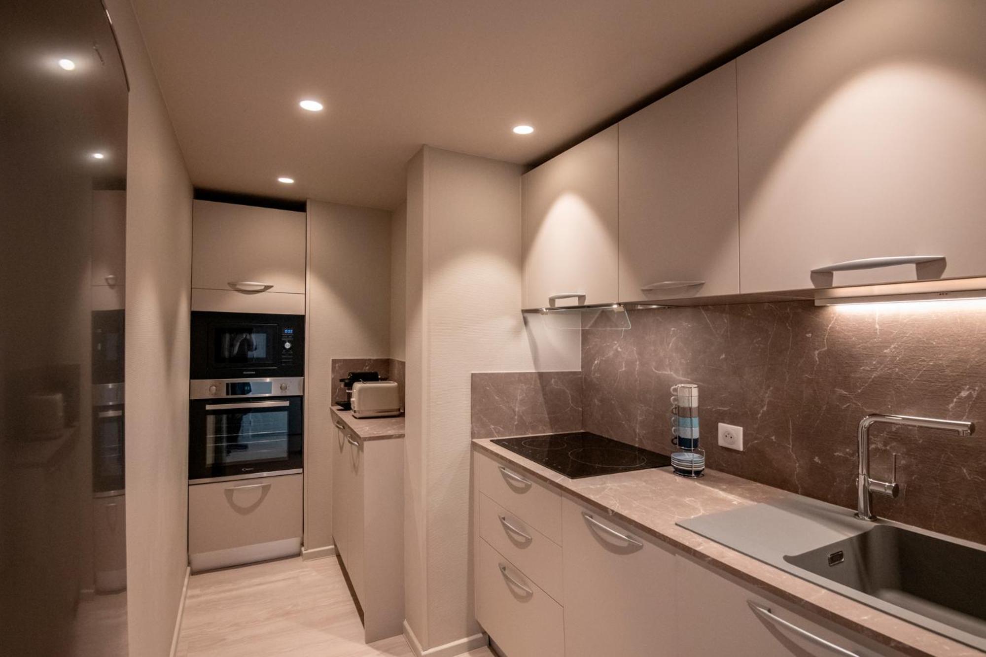 Residence Hoteliere Chambord Au Coeur De Menton - Entierement Renovee ภายนอก รูปภาพ