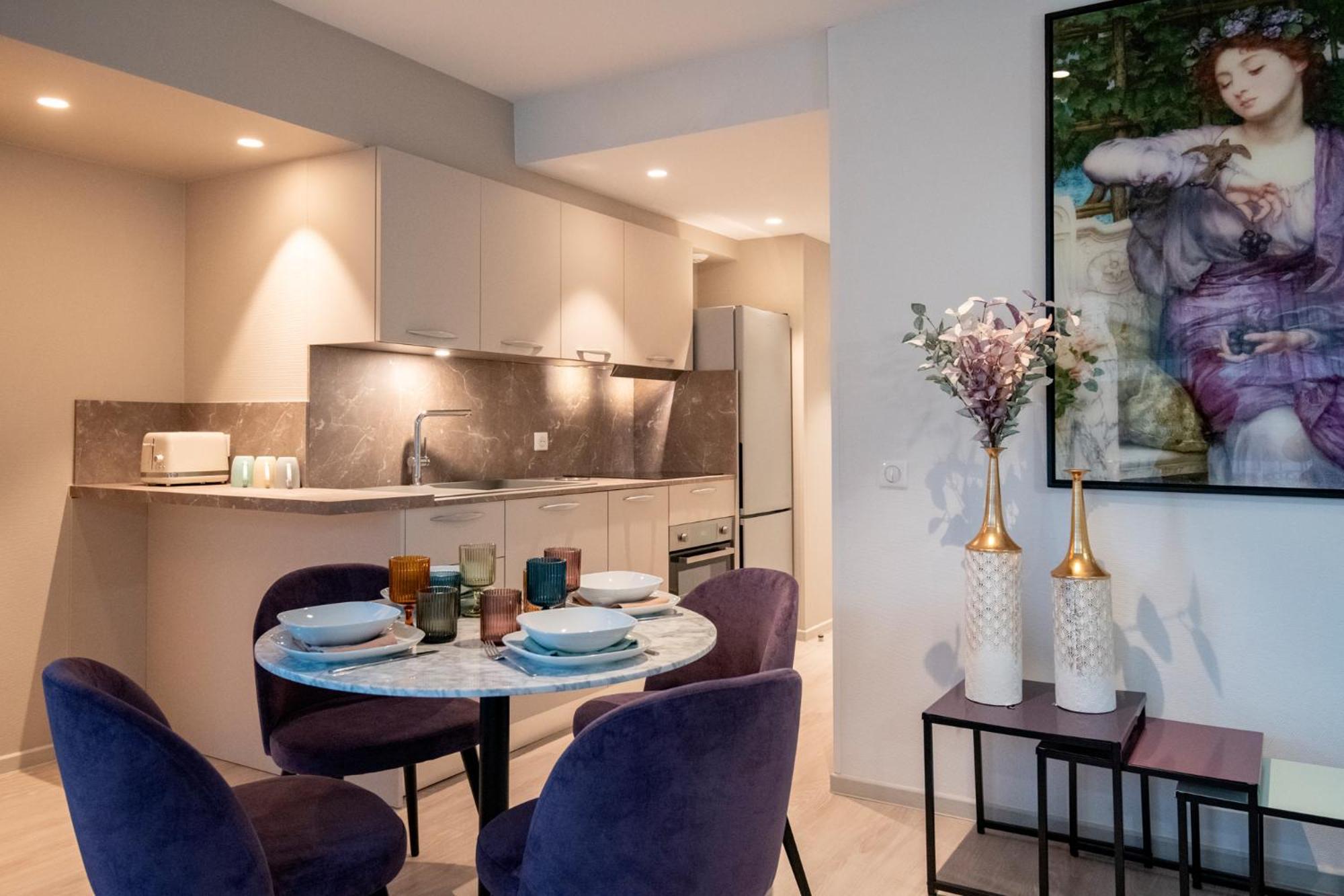 Residence Hoteliere Chambord Au Coeur De Menton - Entierement Renovee ภายนอก รูปภาพ